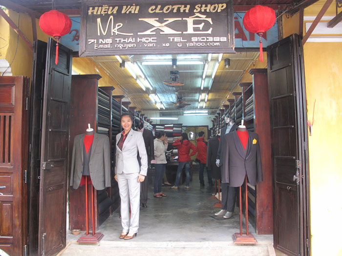 Mr Xe best Tailor in Hoi An