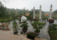 huyen tran princess pagoda hue city